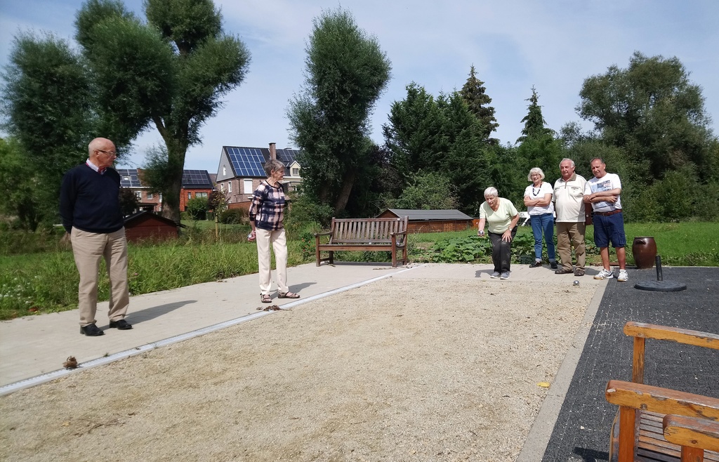 Petanque in de tuin 