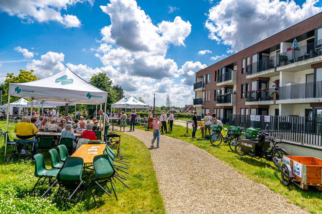 Zomerdrink Winnik omarmt-2