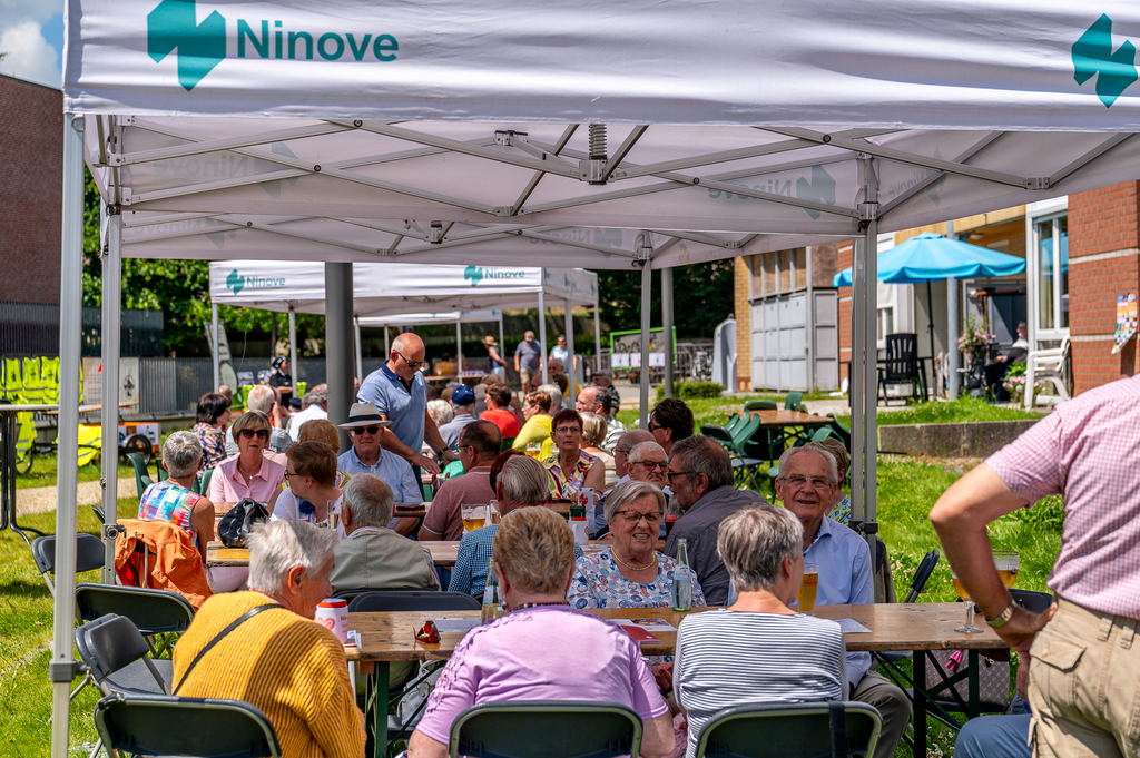 Zomerdrink Winnik omarmt-4