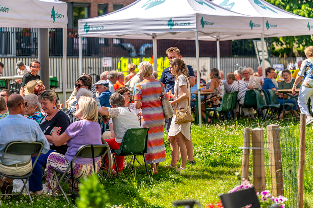 Zomerdrink Winnik omarmt-40