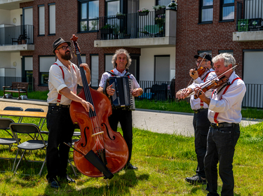 Zomerdrink Winnik omarmt-6