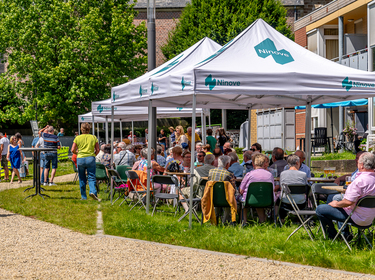 Zomerdrink Winnik omarmt-9